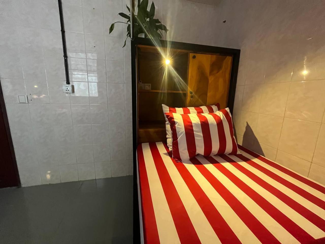 Por Chey Guesthouse バッタンバン エクステリア 写真