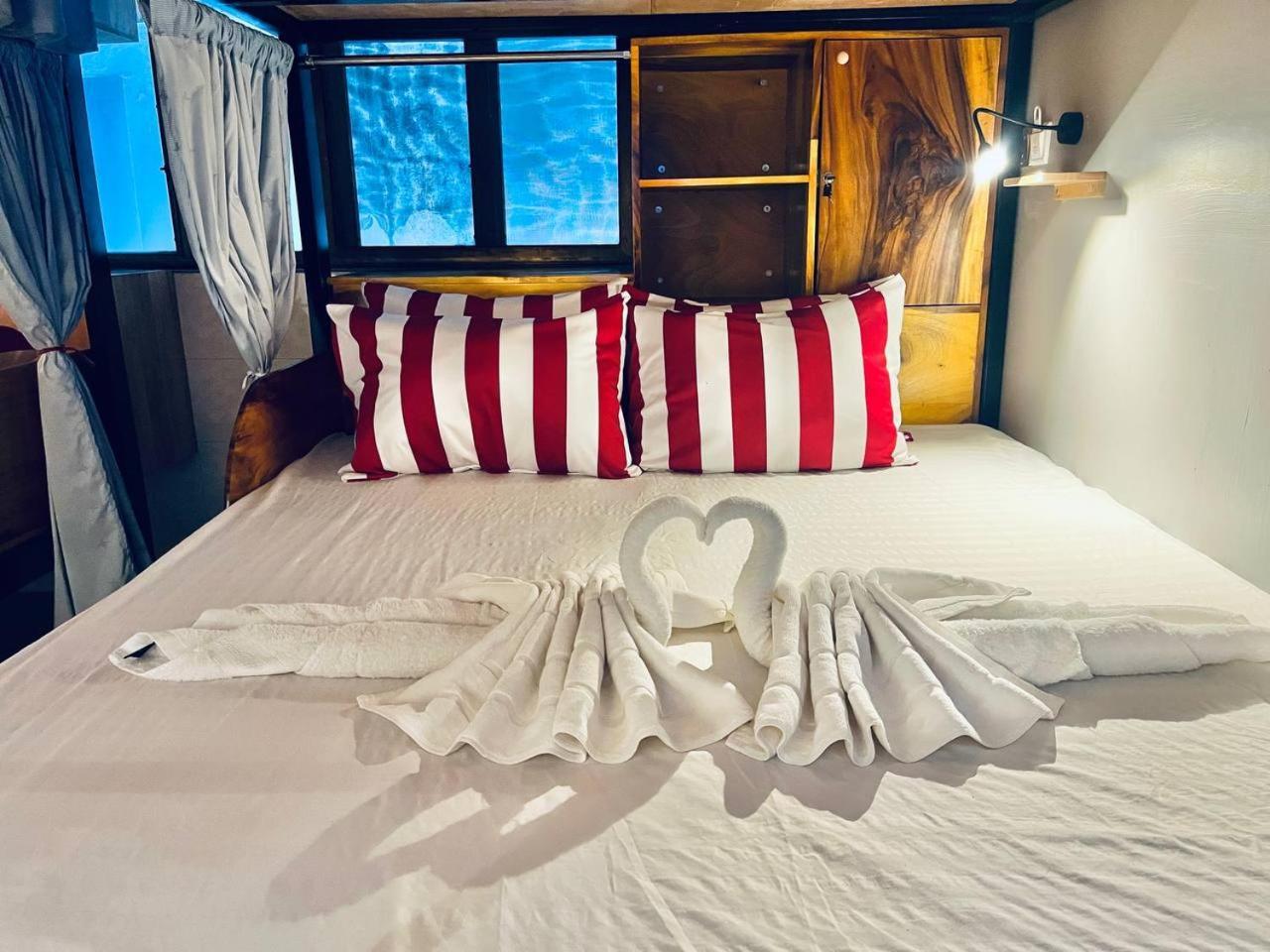 Por Chey Guesthouse バッタンバン エクステリア 写真