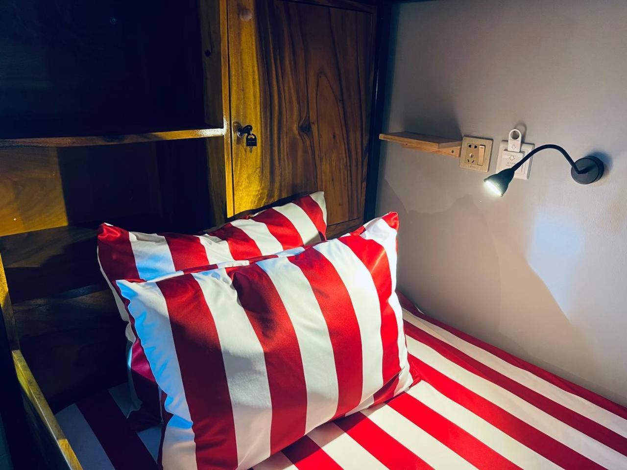 Por Chey Guesthouse バッタンバン エクステリア 写真