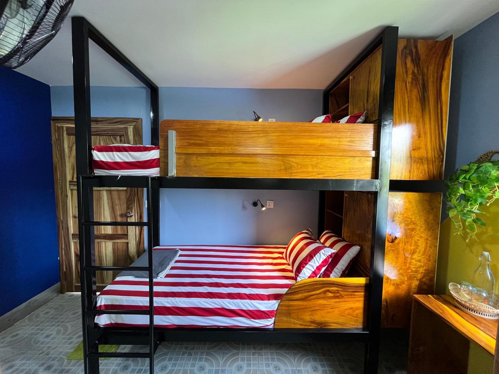 Por Chey Guesthouse バッタンバン エクステリア 写真