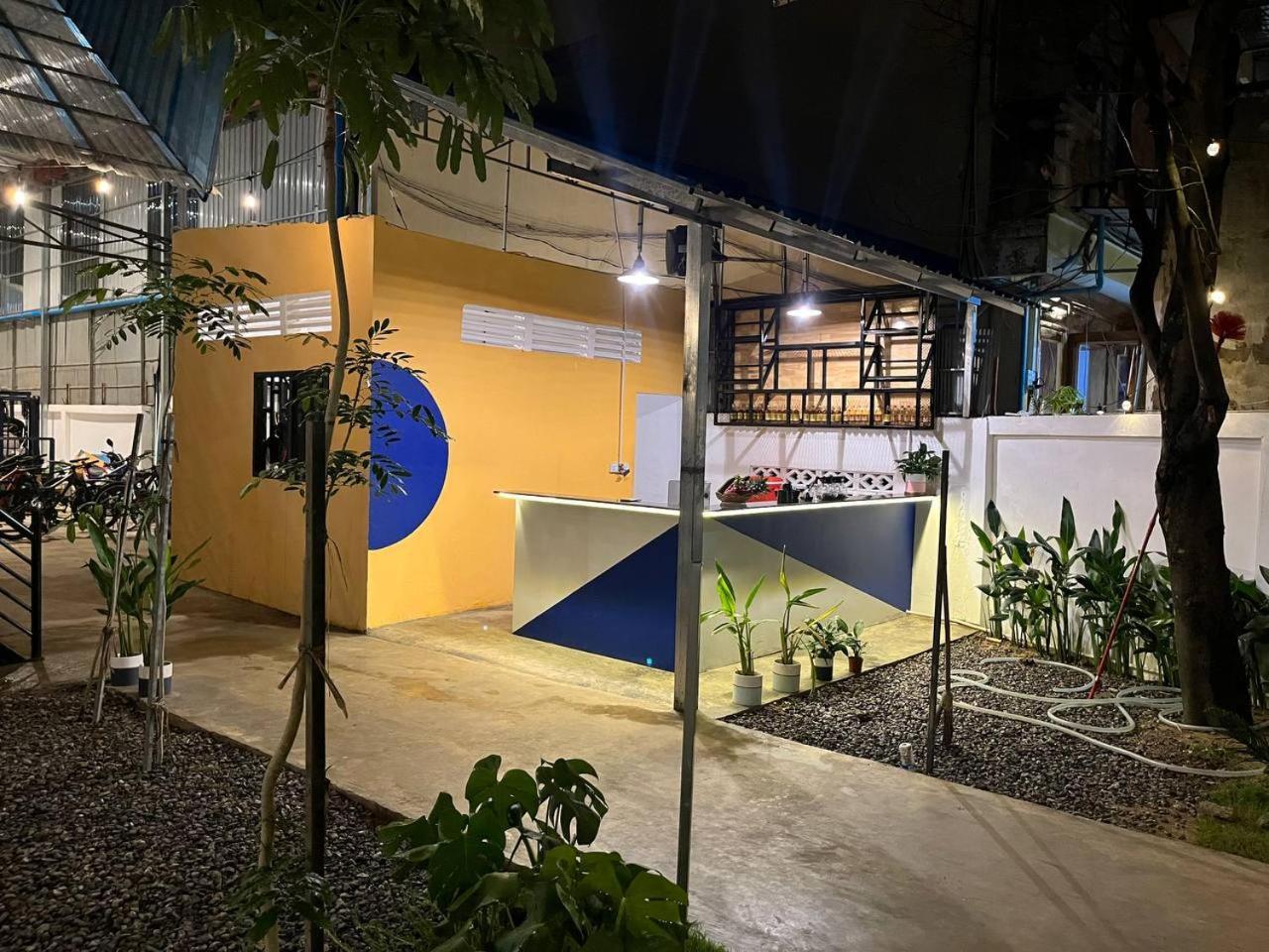 Por Chey Guesthouse バッタンバン エクステリア 写真
